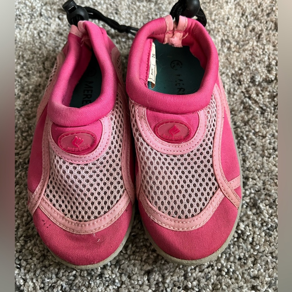 Girls water shoes